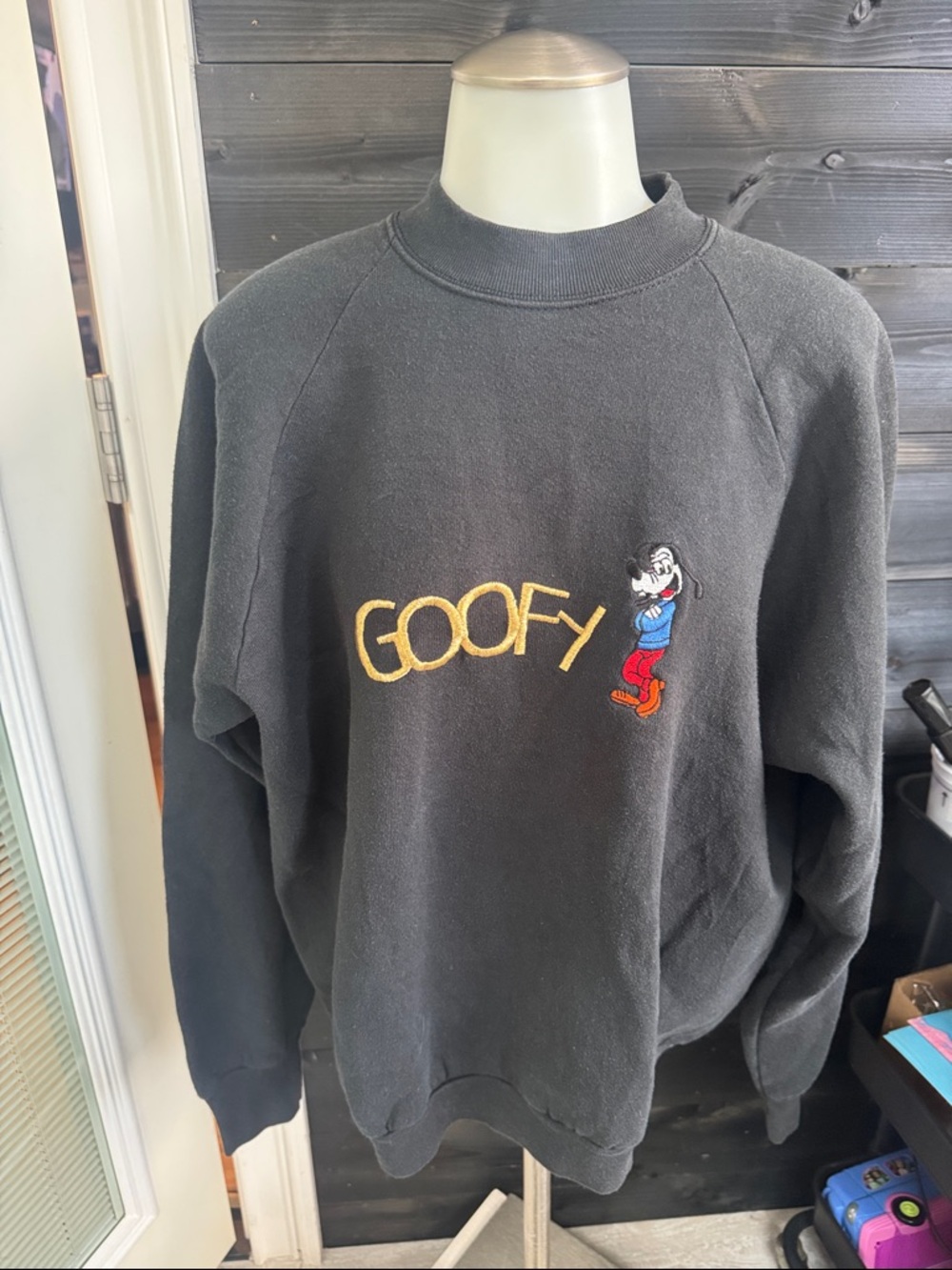 Vintage goofy crewneck sweatshirt embroidered fruit of the loom made in USA 90s
